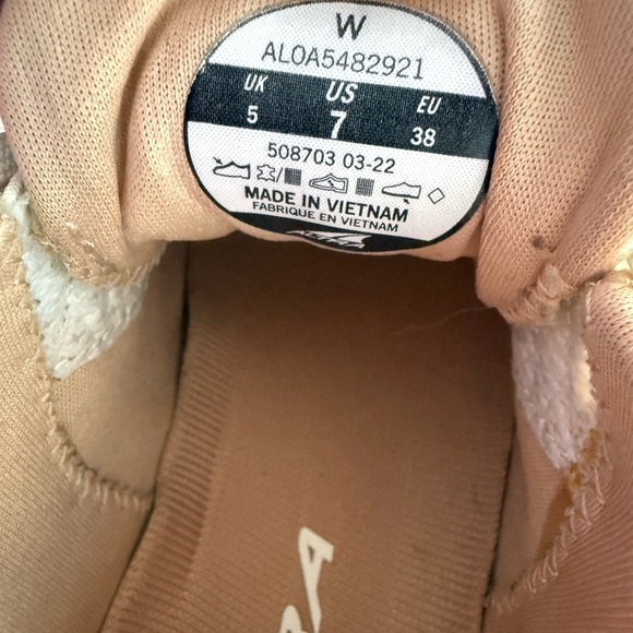 Altra Lone Peak  Alpine women’s Beige and Peach Athletic Shoes - Picture 10 of 10